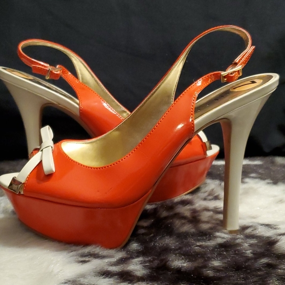 Guess Patent Orange Platform Shoes - Picture 2 of 4